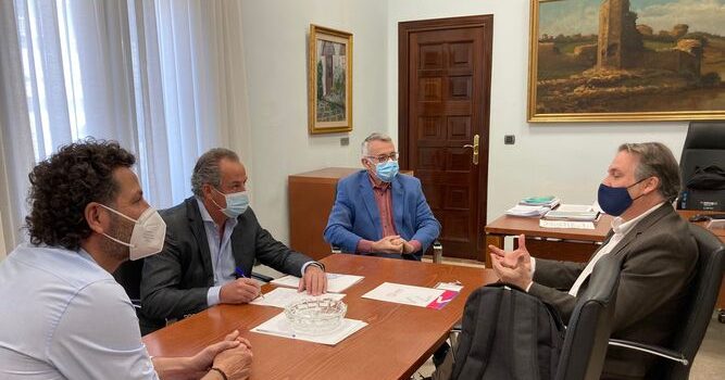 La Diputación y los autónomos analizan el año de vida de la asociación en Huelva La Diputación y los autónomos analizan el año de vida de la asociación en Huelva